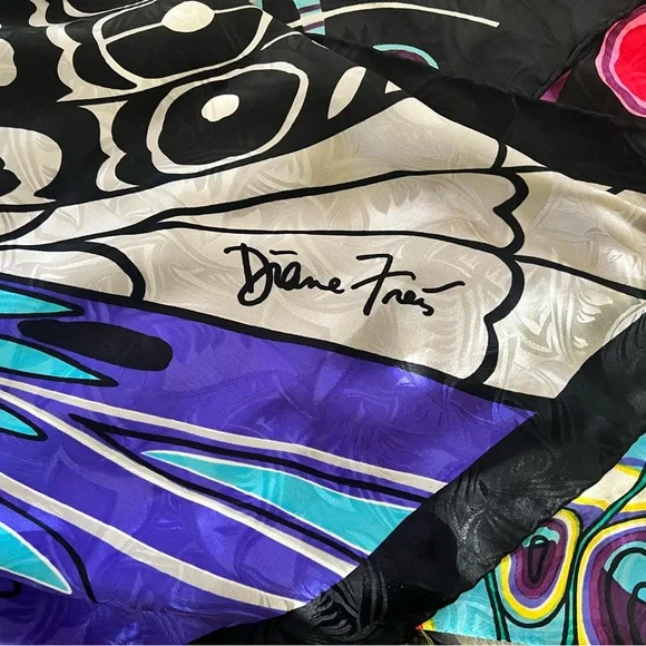 Diane Freis silk scarf - Picture 2 of 5